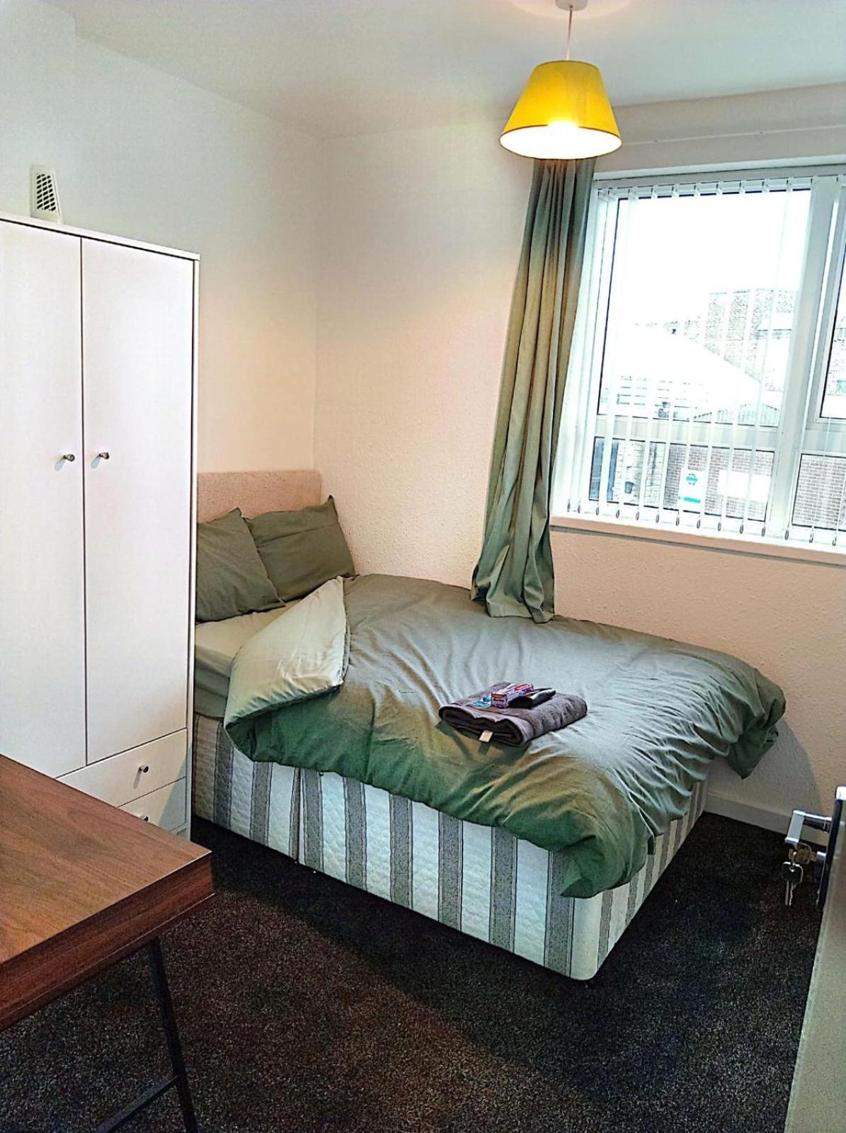 Ypcc Accommodations แบรดฟอร์ด ภายนอก รูปภาพ